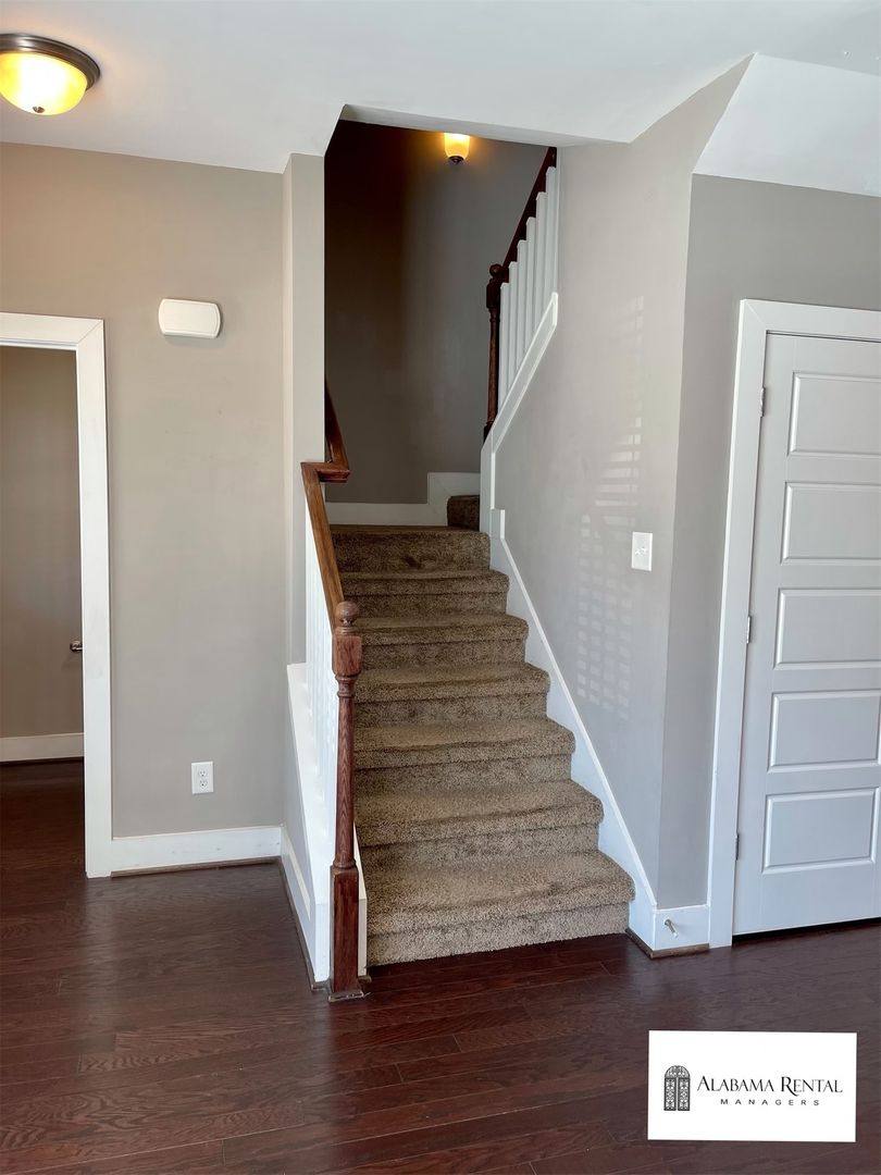 Townhouse for rent at 456 Polo Trace, Chelsea, AL 35043