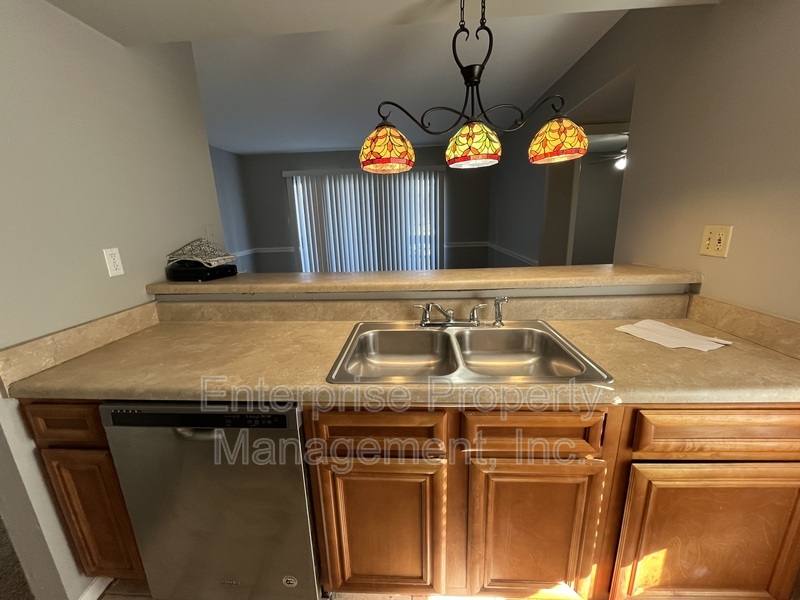 Condo for rent at 6782 Quail Hollow Court #2, Memphis, TN 38120