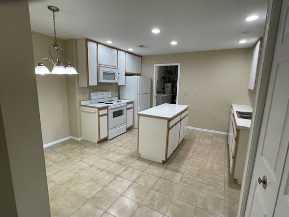 Apartment for rent at 6538 Spring Brook Rd, Rockford, IL 61114