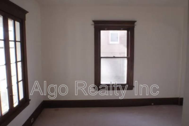 House for rent at 2623 Humboldt Ave N, Minneapolis, MN 55411