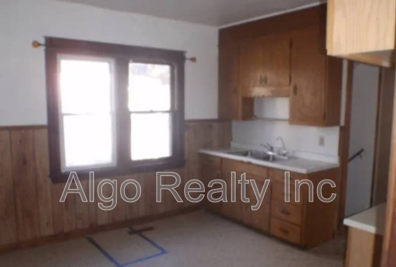 House for rent at 2623 Humboldt Ave N, Minneapolis, MN 55411