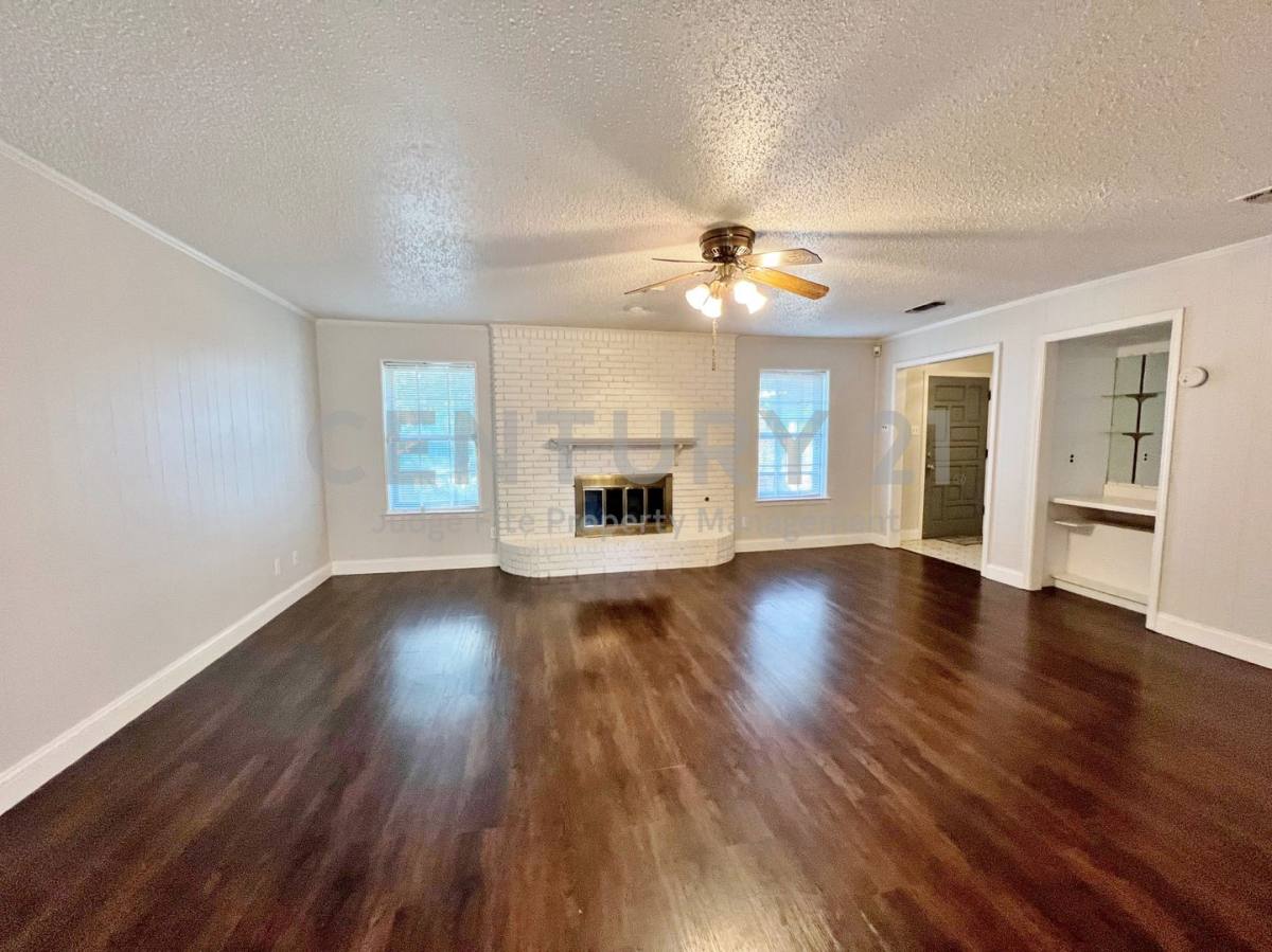 House for rent at 1915 Wendy St, Irving, TX 75060