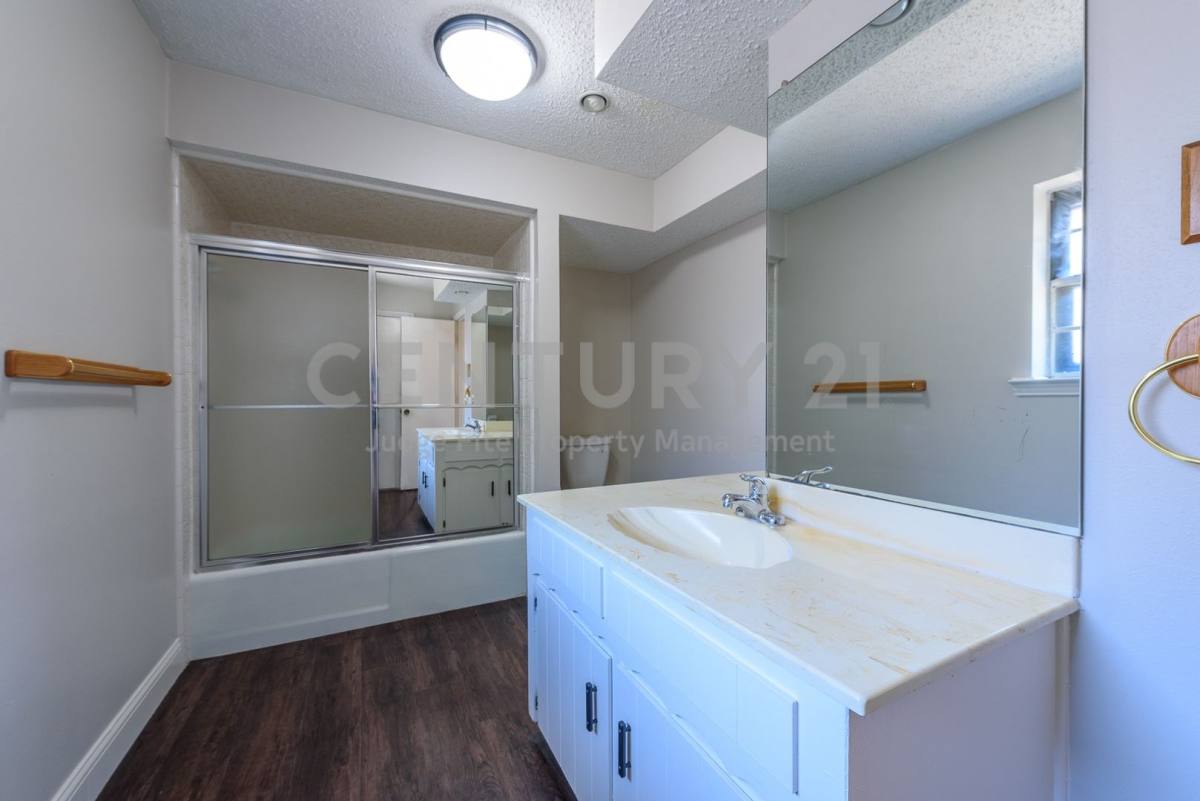 House for rent at 1915 Wendy St, Irving, TX 75060