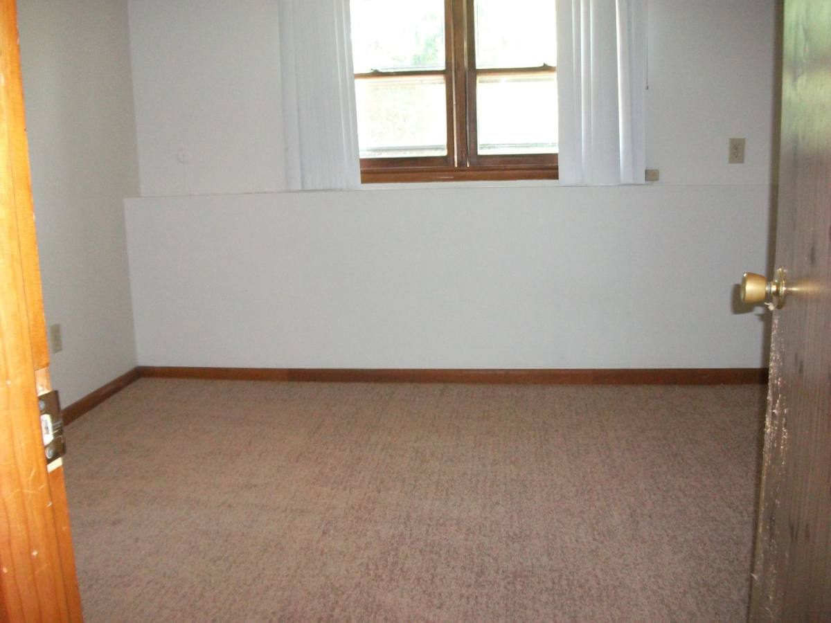Apartment for rent at 6463-65 Wells Dr, East Syracuse, NY 13057