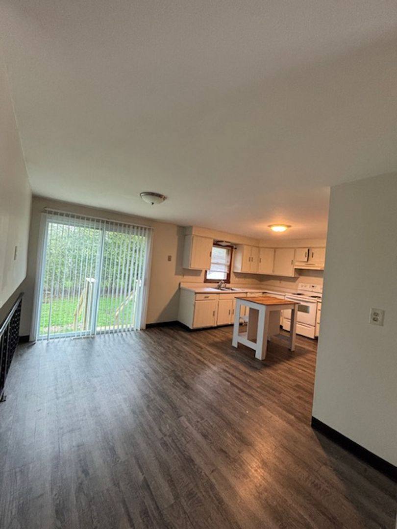 Apartment for rent at 6463-65 Wells Dr, East Syracuse, NY 13057