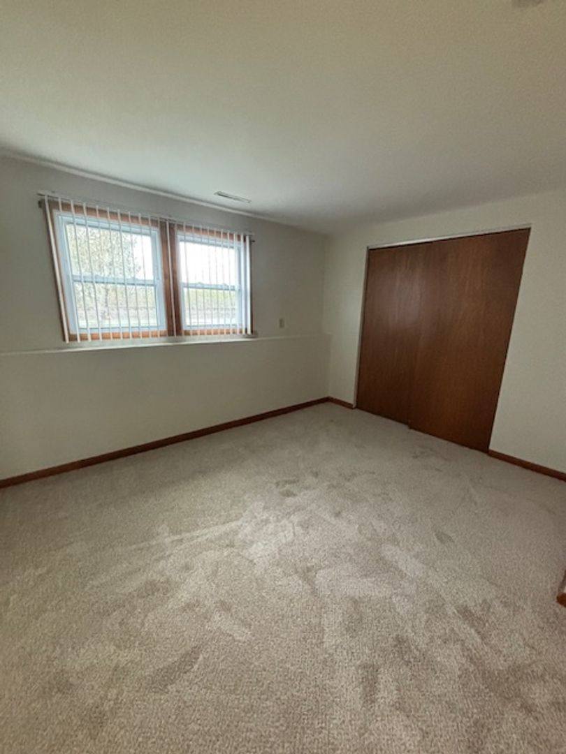 Apartment for rent at 6463-65 Wells Dr, East Syracuse, NY 13057