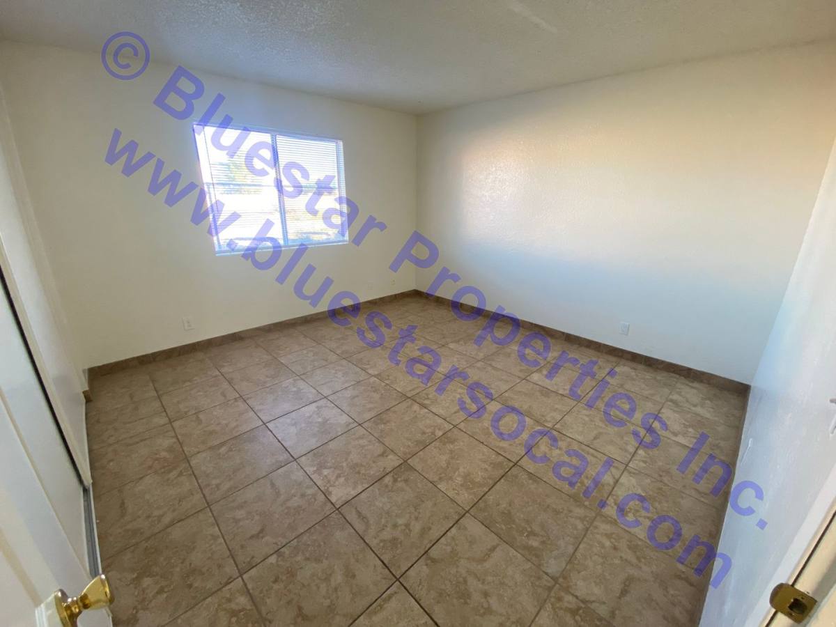 Apartment for rent at 13583 Algonquin Rd, Apple Valley, CA 92308