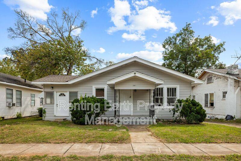 House for rent at 1757 48th St Ensley, Birmingham, AL 35208