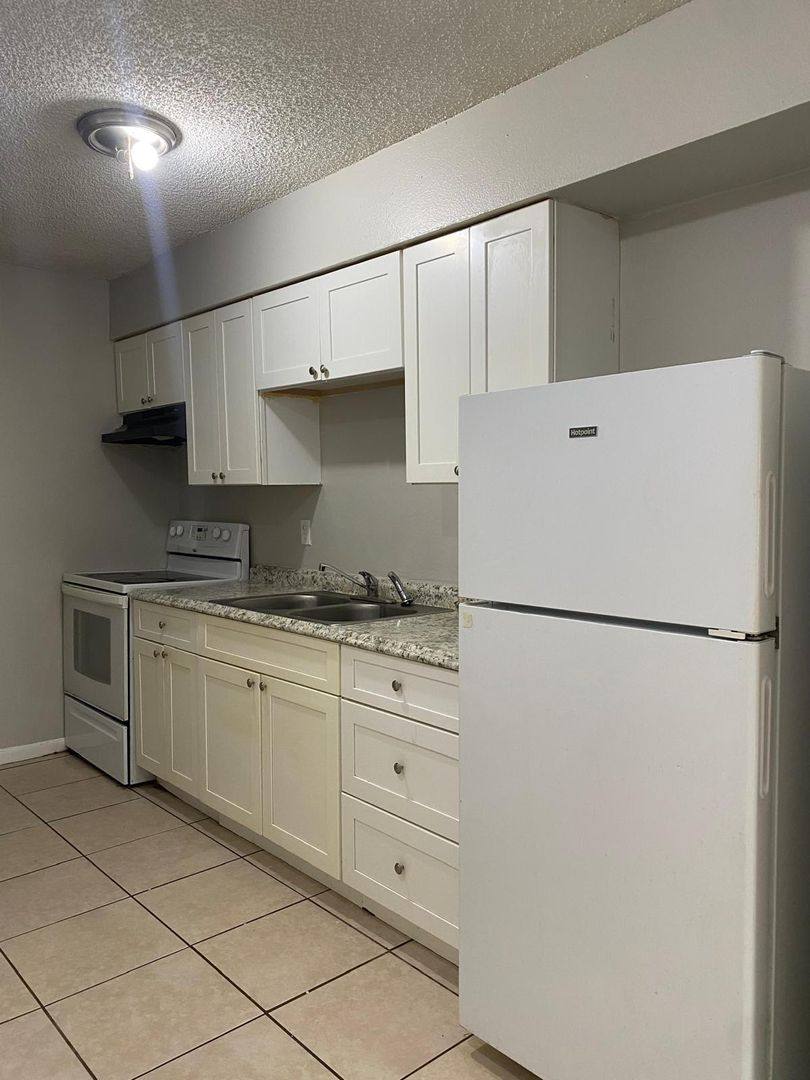 House for rent at 3873 Janeen Circle, Mulberry, FL 33860