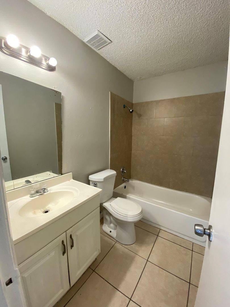 House for rent at 3873 Janeen Circle, Mulberry, FL 33860