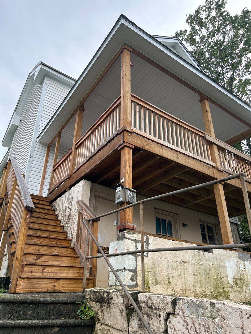 Apartment for rent at 611 Stewart Ave SE, Roanoke, VA 24013