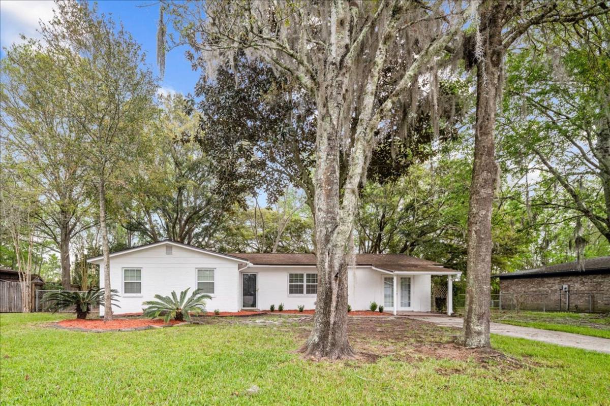 House for rent at 1683 Morningside Dr, Middleburg, FL 32068