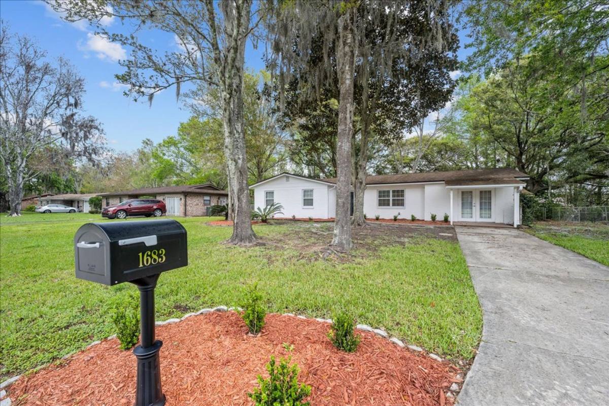 House for rent at 1683 Morningside Dr, Middleburg, FL 32068