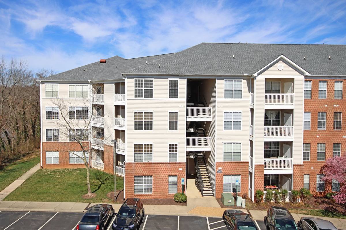 Condo for rent at 300 Riverbend Dr, Charlottesville, VA 22911