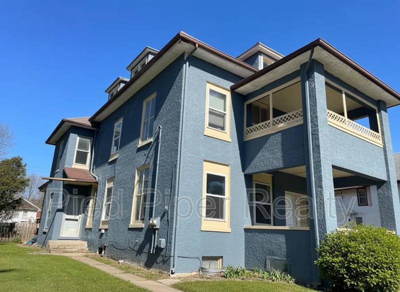 Apartment for rent at 404 E Prospect Terrace, Freeport, IL 61032