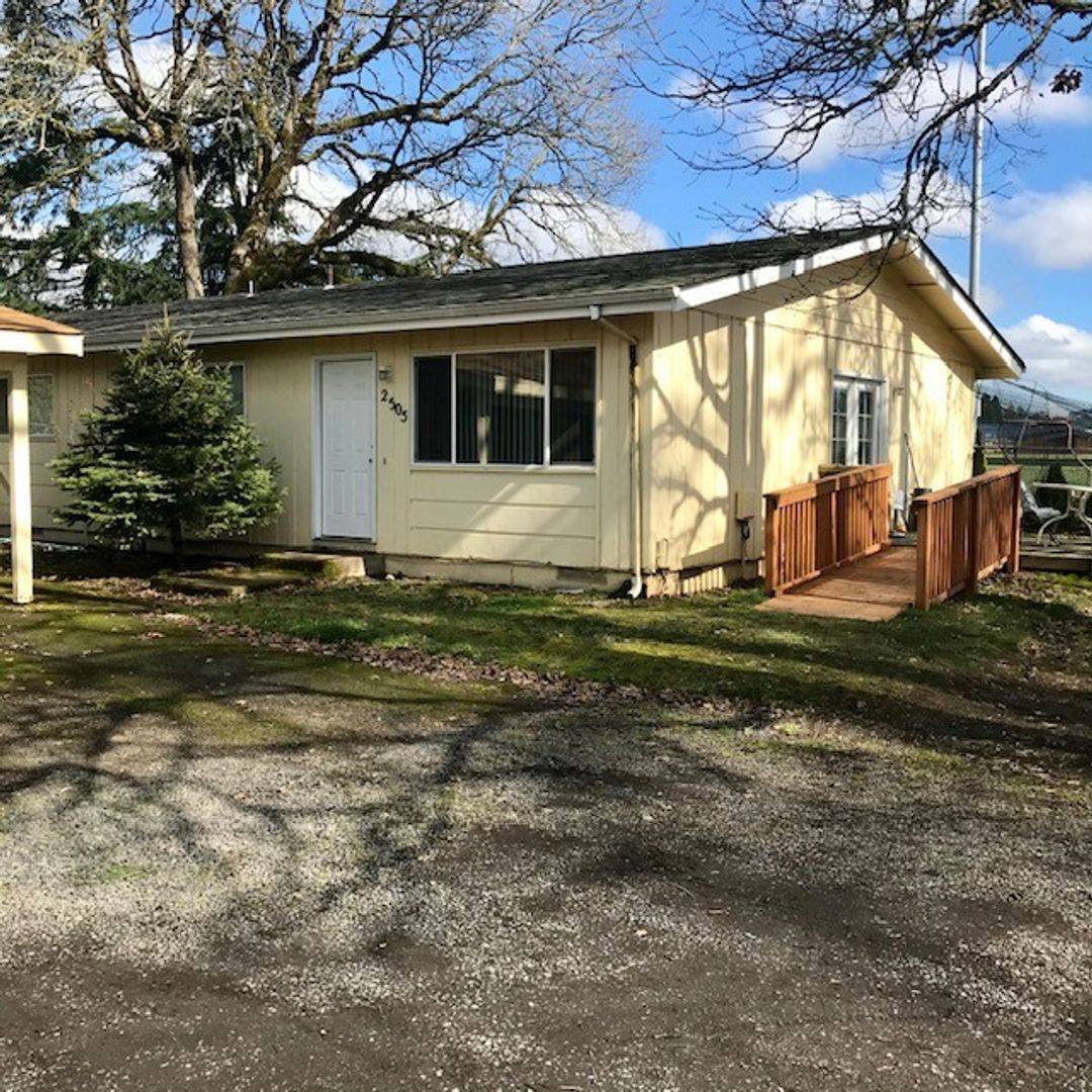 Apartment for rent at 2500-2507 E Hawthorne Dr, Newberg, OR 97132