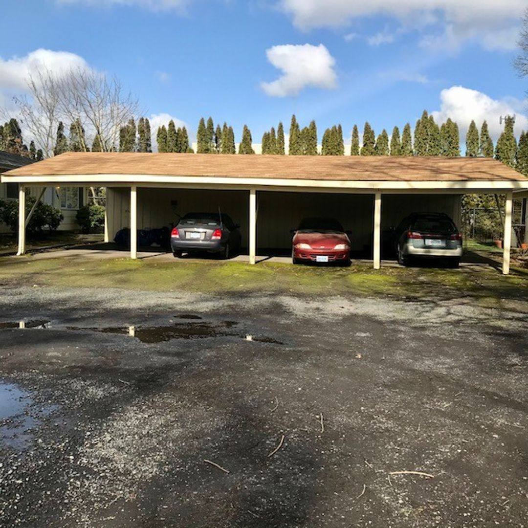 Apartment for rent at 2500-2507 E Hawthorne Dr, Newberg, OR 97132
