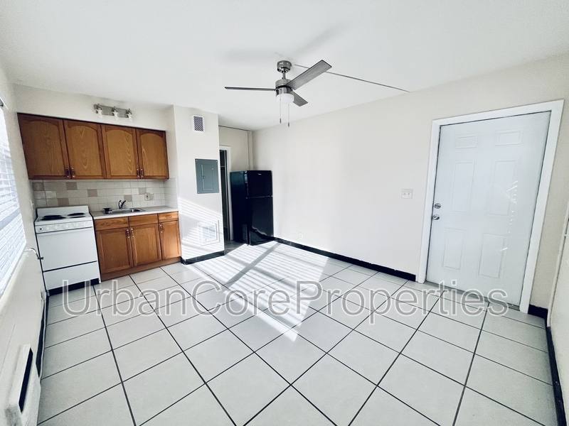 Apartment for rent at 105 7th Ave N #8, Saint Petersburg, FL 33701