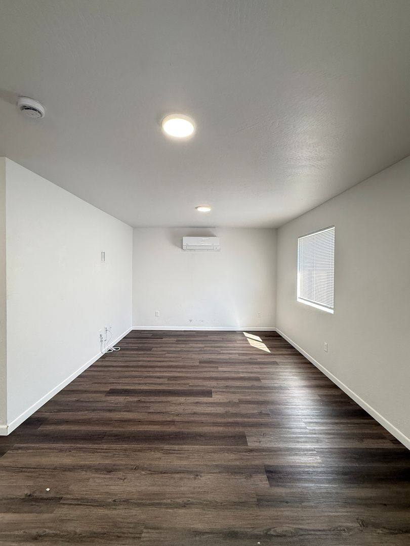 Apartment for rent at 634 Colinwood Court, Medford, OR 97501