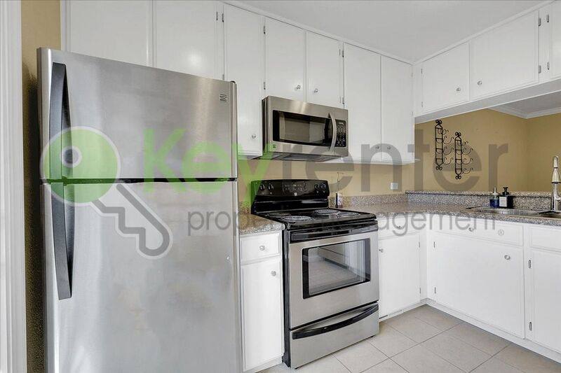 House for rent at 2254 Woodside Lane #2, Sacramento, CA 95825
