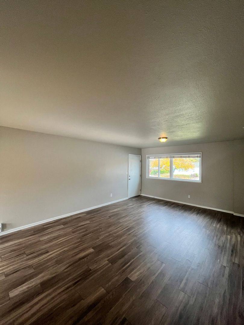 Apartment for rent at 2831 E 6th St, Vancouver, WA 98661