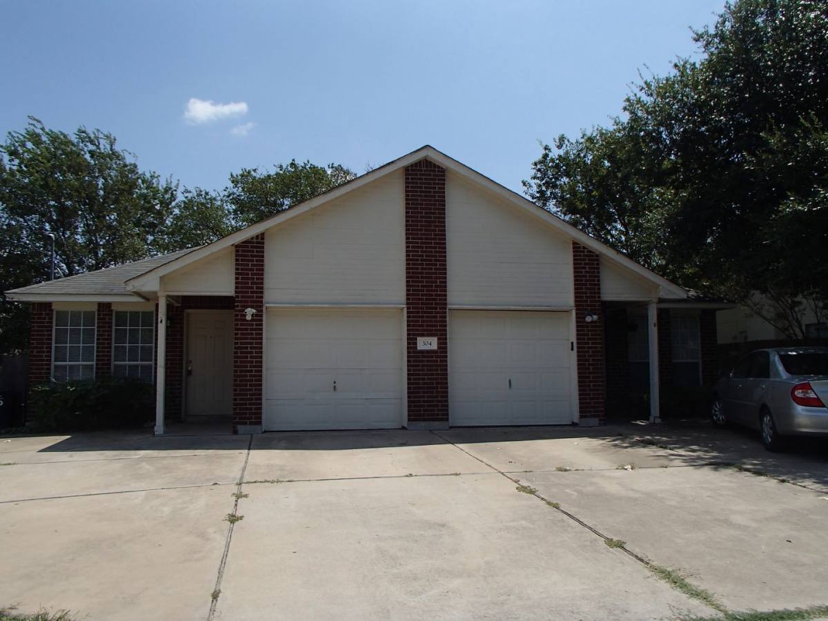 Apartment for rent at 304 Tamara Dr, Georgetown, TX 78628