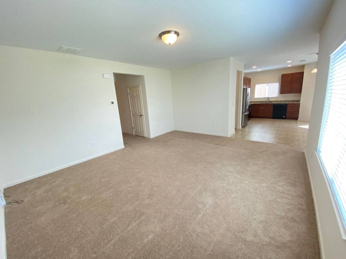 House for rent at 1490 Avalon Creek Rd, Buford, GA 30518