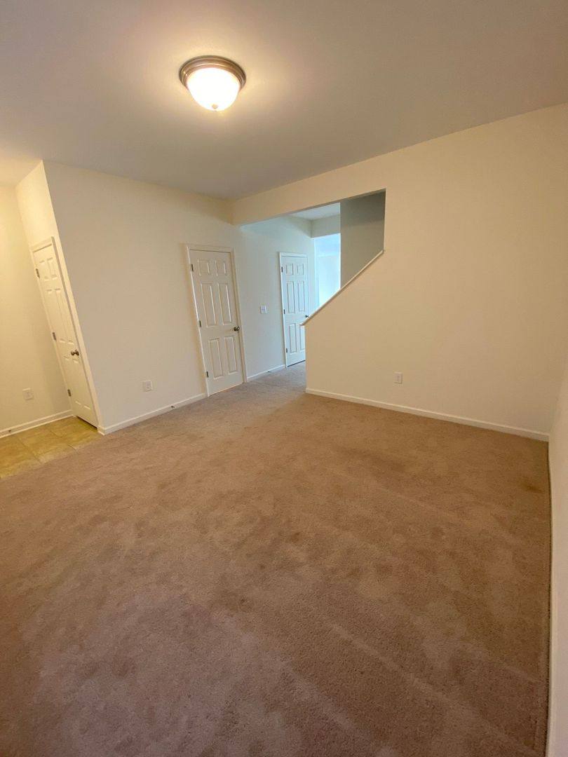 House for rent at 1490 Avalon Creek Rd, Buford, GA 30518