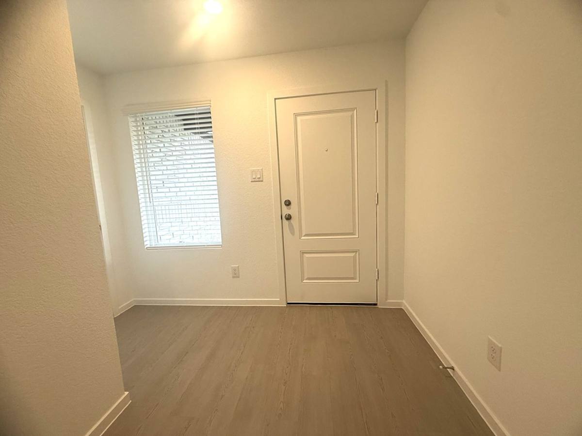 House for rent at 1520 Sunset Ridge Dr, Conroe, TX 77303