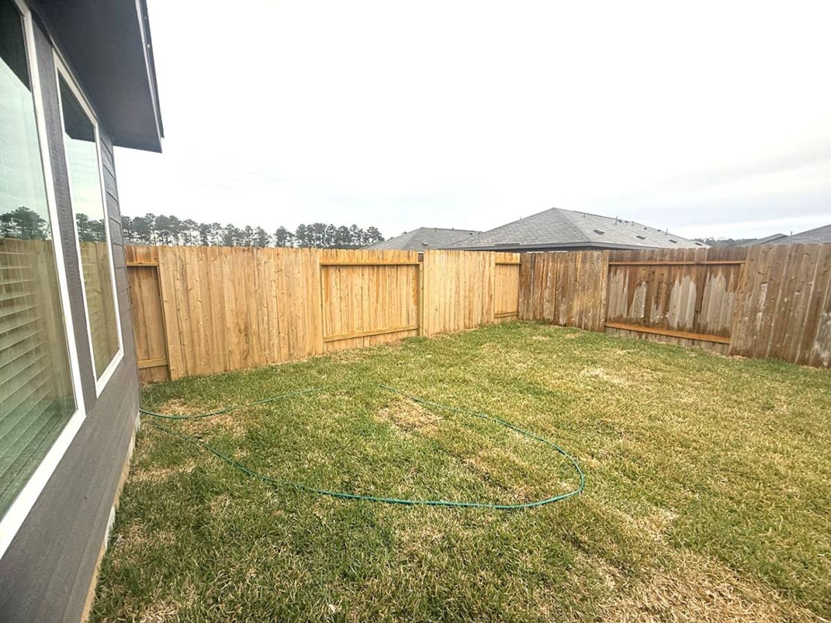 House for rent at 1520 Sunset Ridge Dr, Conroe, TX 77303