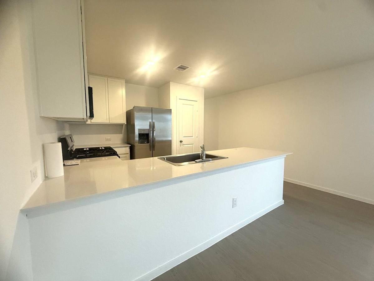 House for rent at 1520 Sunset Ridge Dr, Conroe, TX 77303