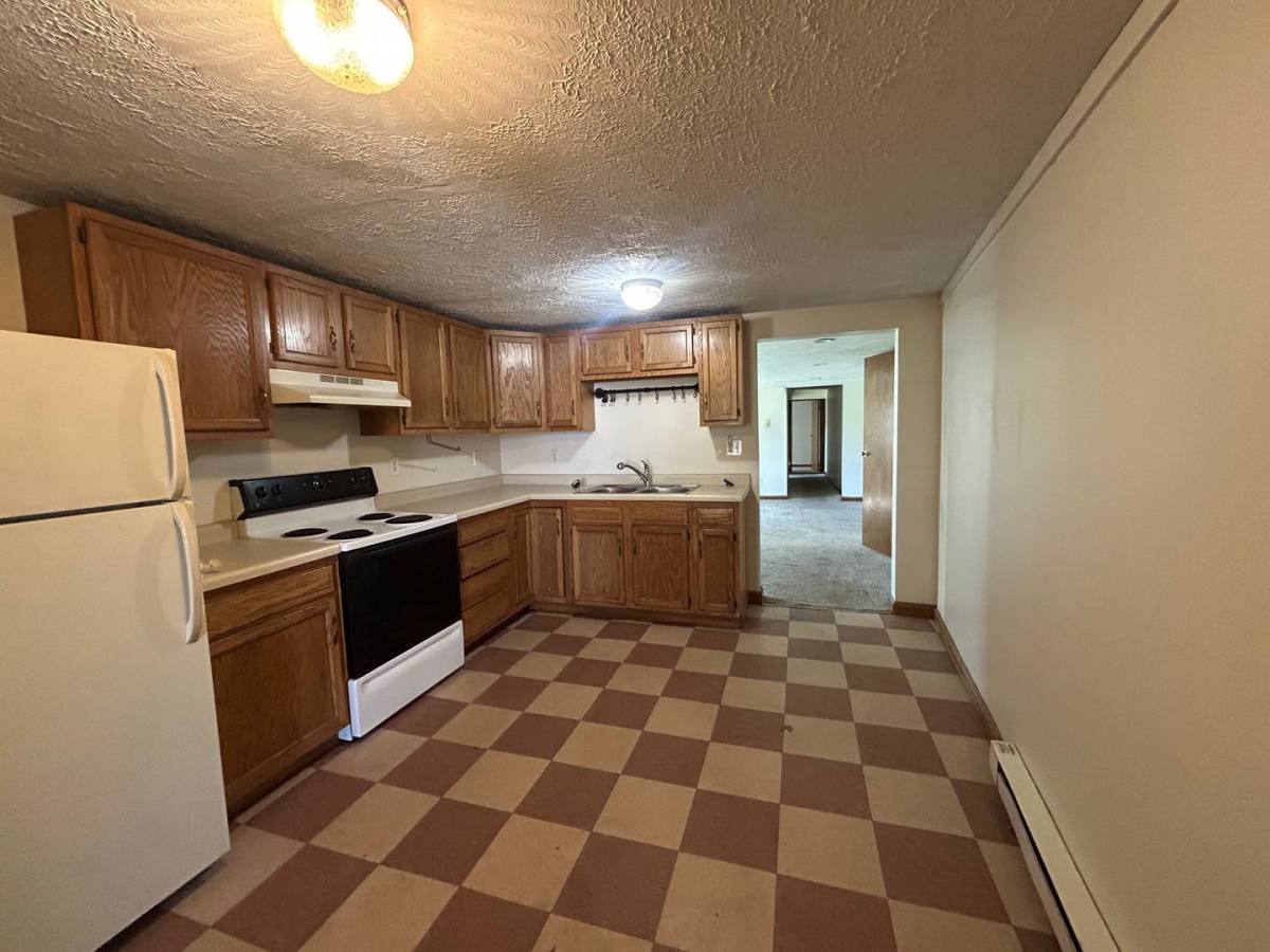 Apartment for rent at 1154 Walnut St, Stoneboro, PA 16153
