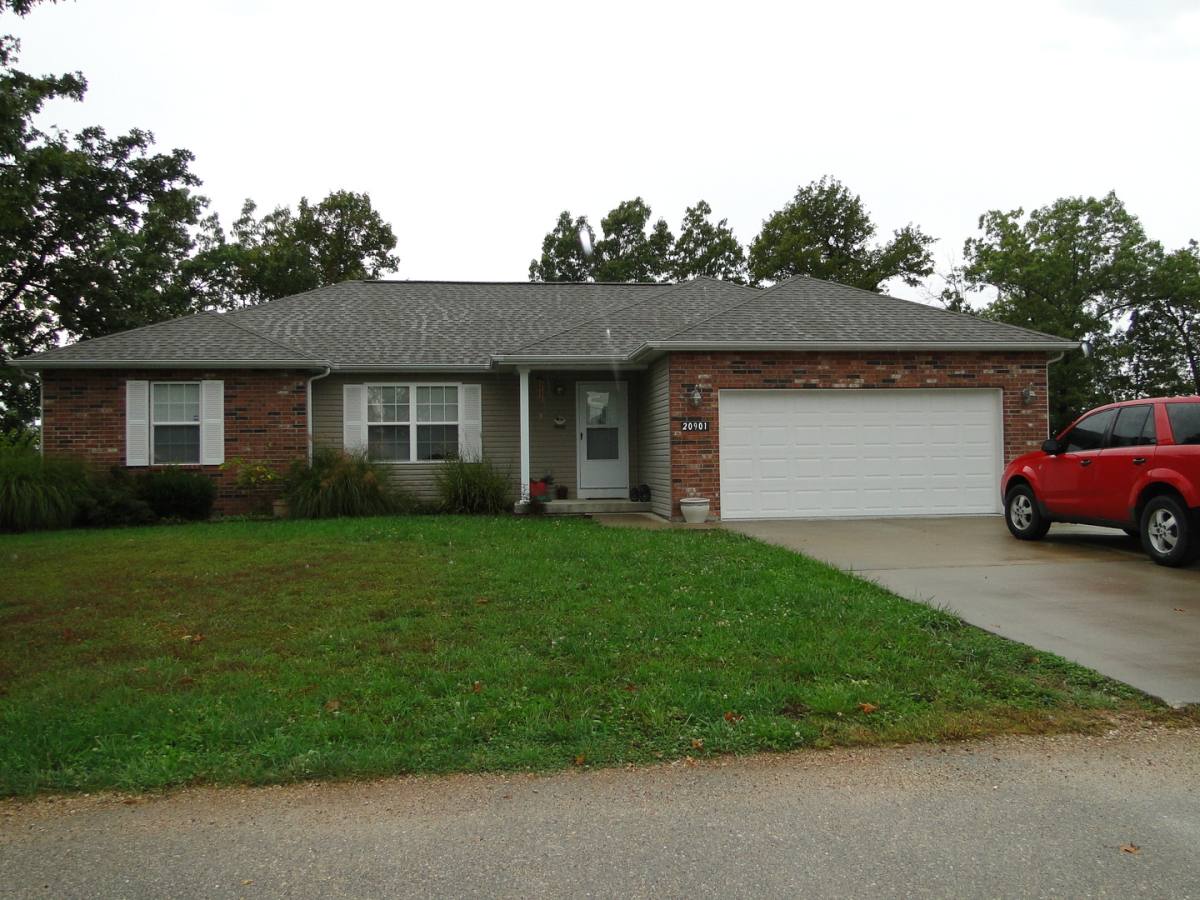 House for rent at 20901 Lacombe Rd, Waynesville, MO 65583