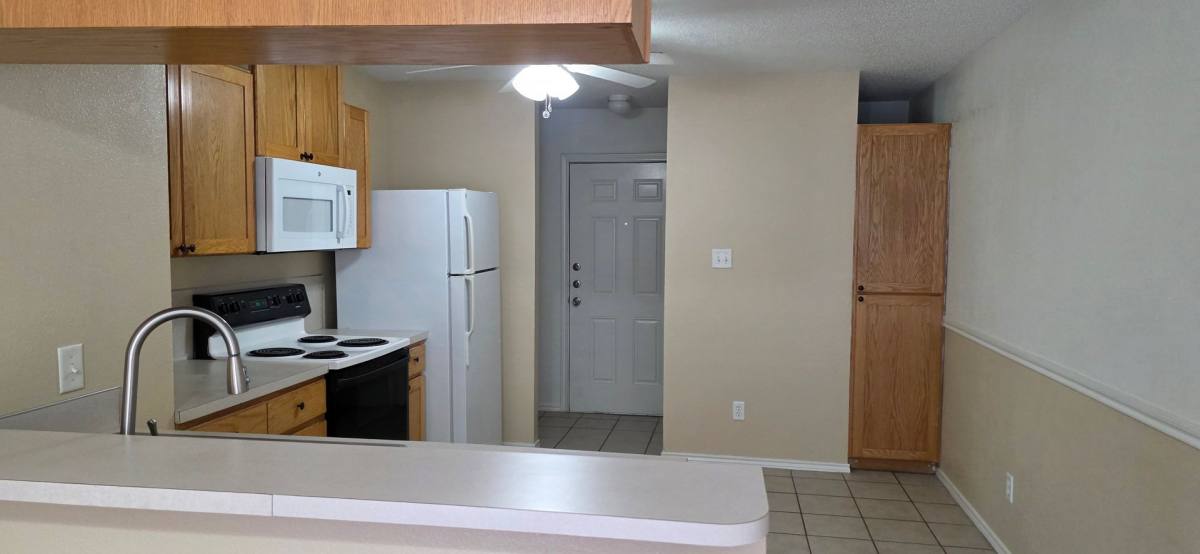 Apartment for rent at 2101 82nd St #OFC, Lubbock, TX 79423