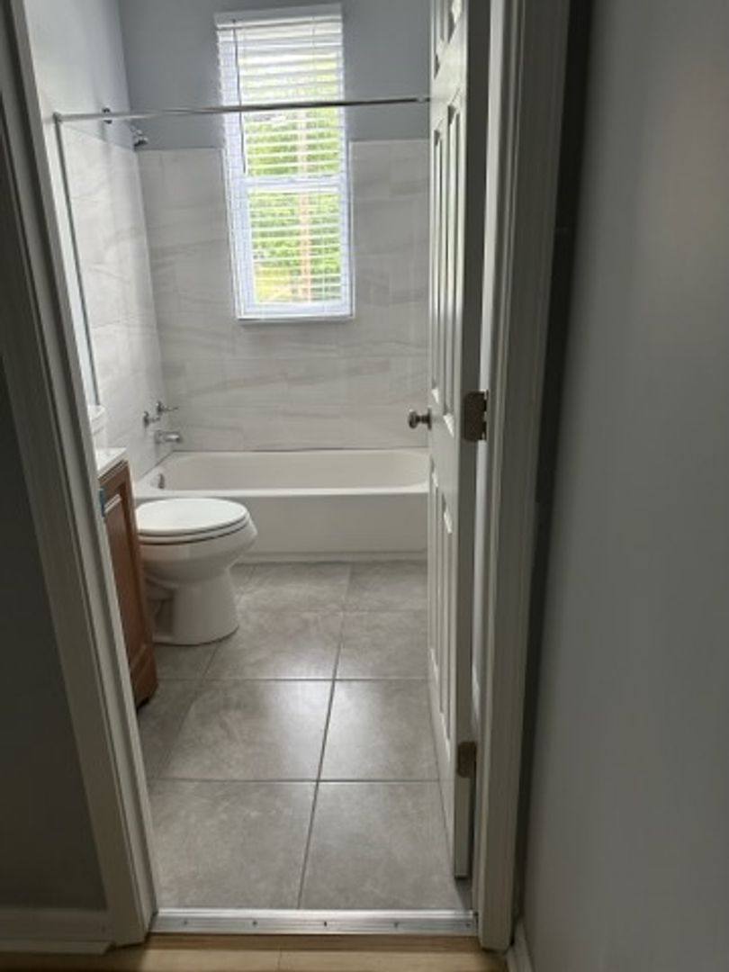 Apartment for rent at 2614 Virginia Ave #4, Louisville, KY 40211