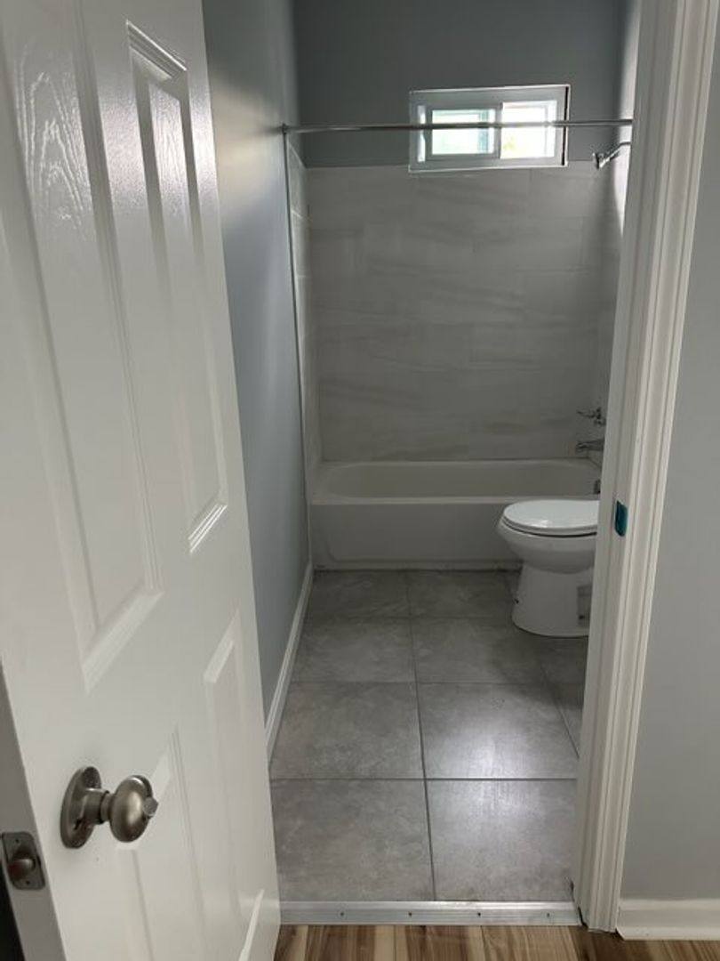 Apartment for rent at 2614 Virginia Ave #4, Louisville, KY 40211