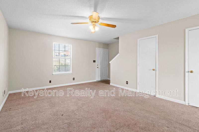 Townhouse for rent at 1630 Baltimore Dr, Clarksville, TN 37043