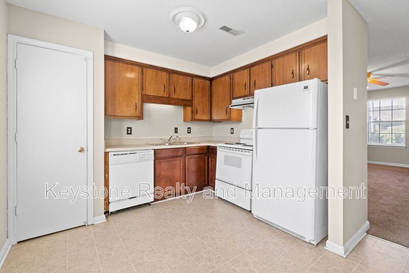 Townhouse for rent at 1630 Baltimore Dr, Clarksville, TN 37043