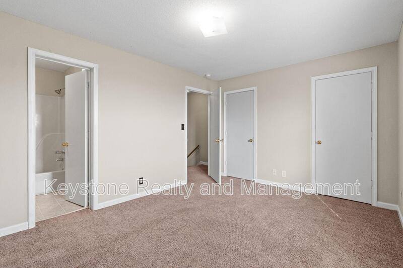 Townhouse for rent at 1630 Baltimore Dr, Clarksville, TN 37043