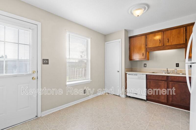 Townhouse for rent at 1630 Baltimore Dr, Clarksville, TN 37043
