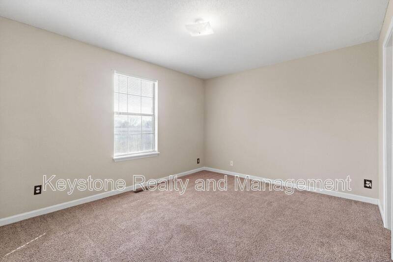 Townhouse for rent at 1630 Baltimore Dr, Clarksville, TN 37043