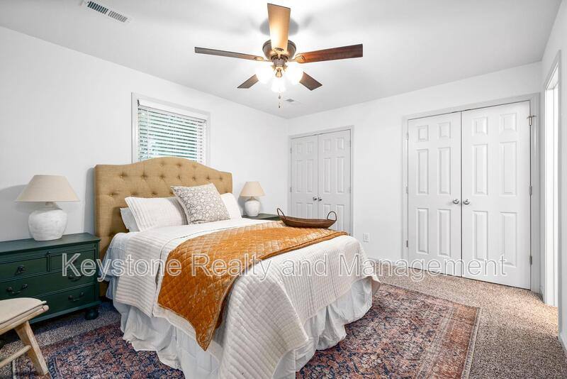 Townhouse for rent at 929 Center Rd #A, Clarksville, TN 37042