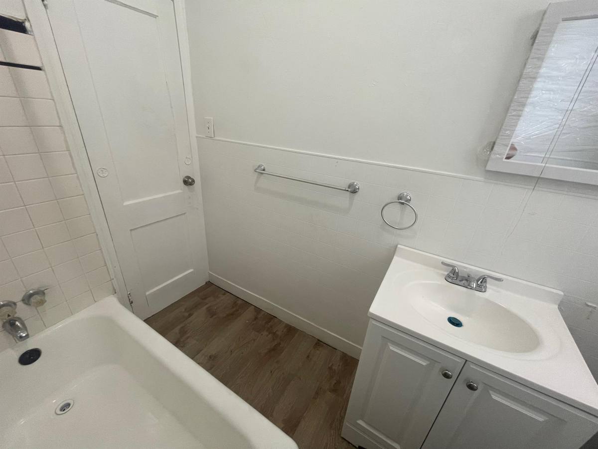 Apartment for rent at 1230 W Allegheny Ave #2R, Philadelphia, PA 19133