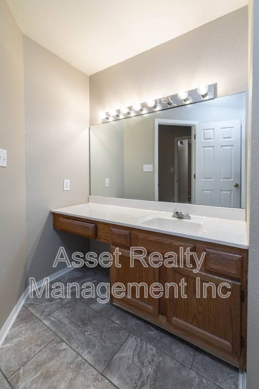 Apartment for rent at 8613 Little Field Way #1, Knoxville, TN 37923