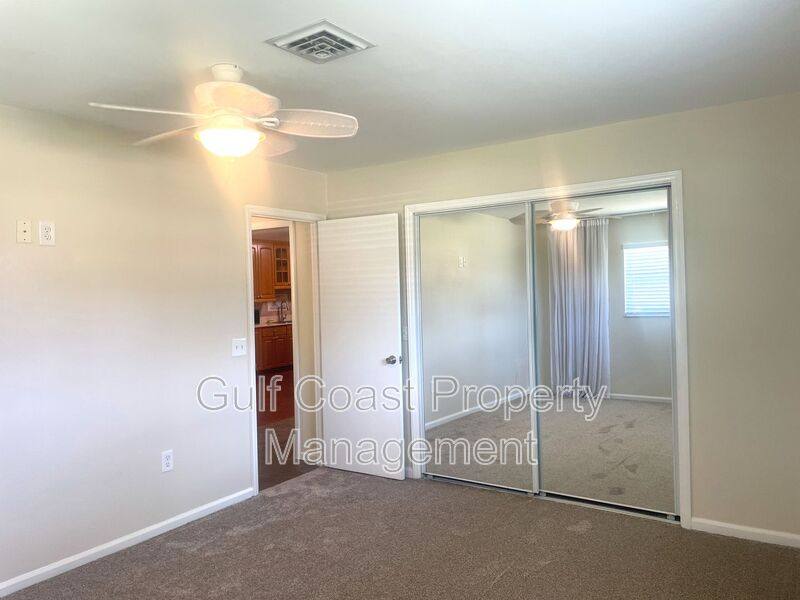 House for rent at 220 Avalon Rd, Venice, FL 34293