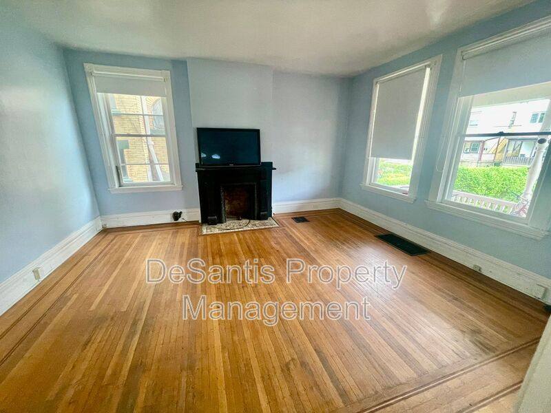 Apartment for rent at 5498 Hayes St #1, Pittsburgh, PA 15206