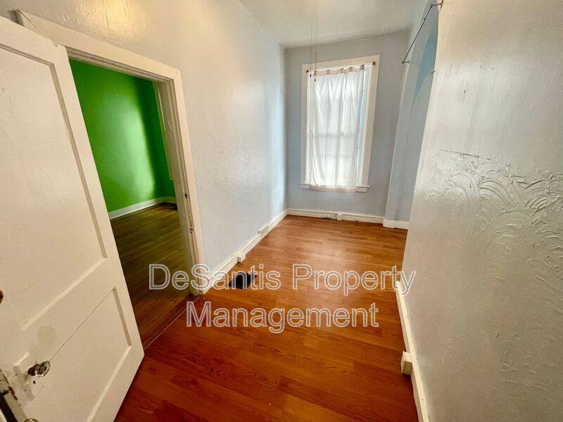 Apartment for rent at 5498 Hayes St #1, Pittsburgh, PA 15206