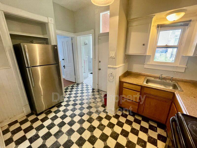 Apartment for rent at 5498 Hayes St #1, Pittsburgh, PA 15206