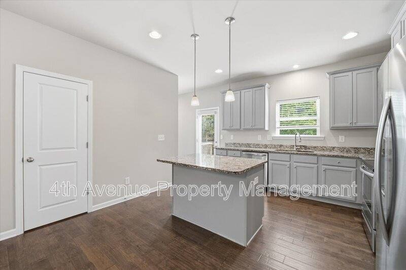 Townhouse for rent at 3403 Abbey Way, Gainesville, GA 30507
