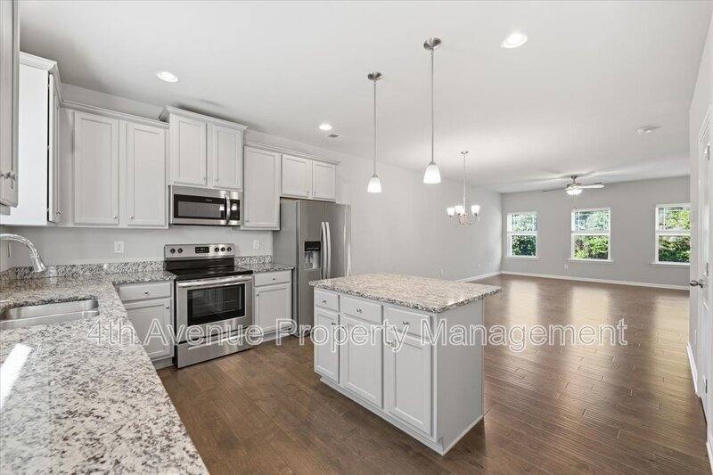 Townhouse for rent at 3403 Abbey Way, Gainesville, GA 30507